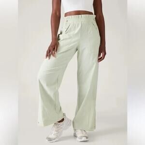 Athleta Trekkie High Rise Parachute Wide Leg Pants Cream Light Green 6